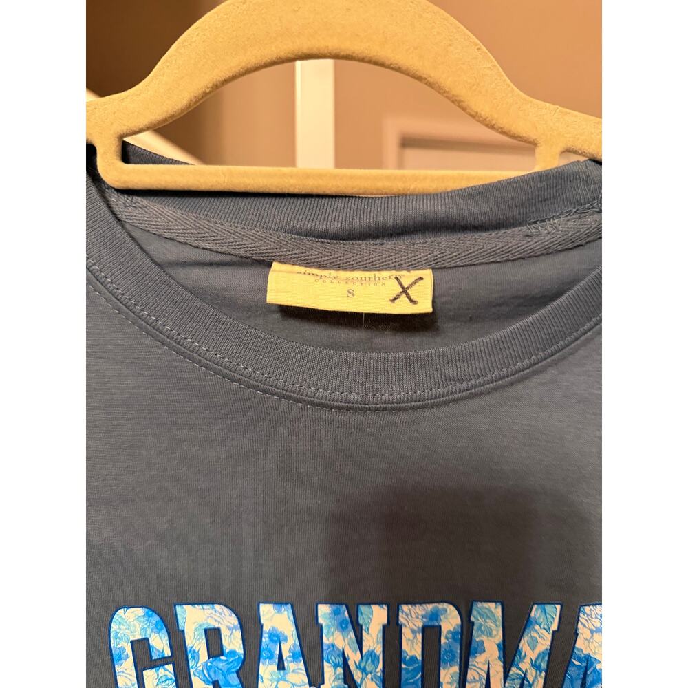 Simply Southern Grandma Long sleeve Tee Size Small - Picture 3 of 3
